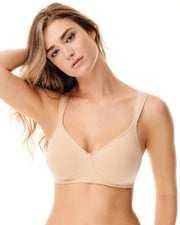 Reggiseno in cotone elastico color nude, coppe preformate, spalline imbottite.