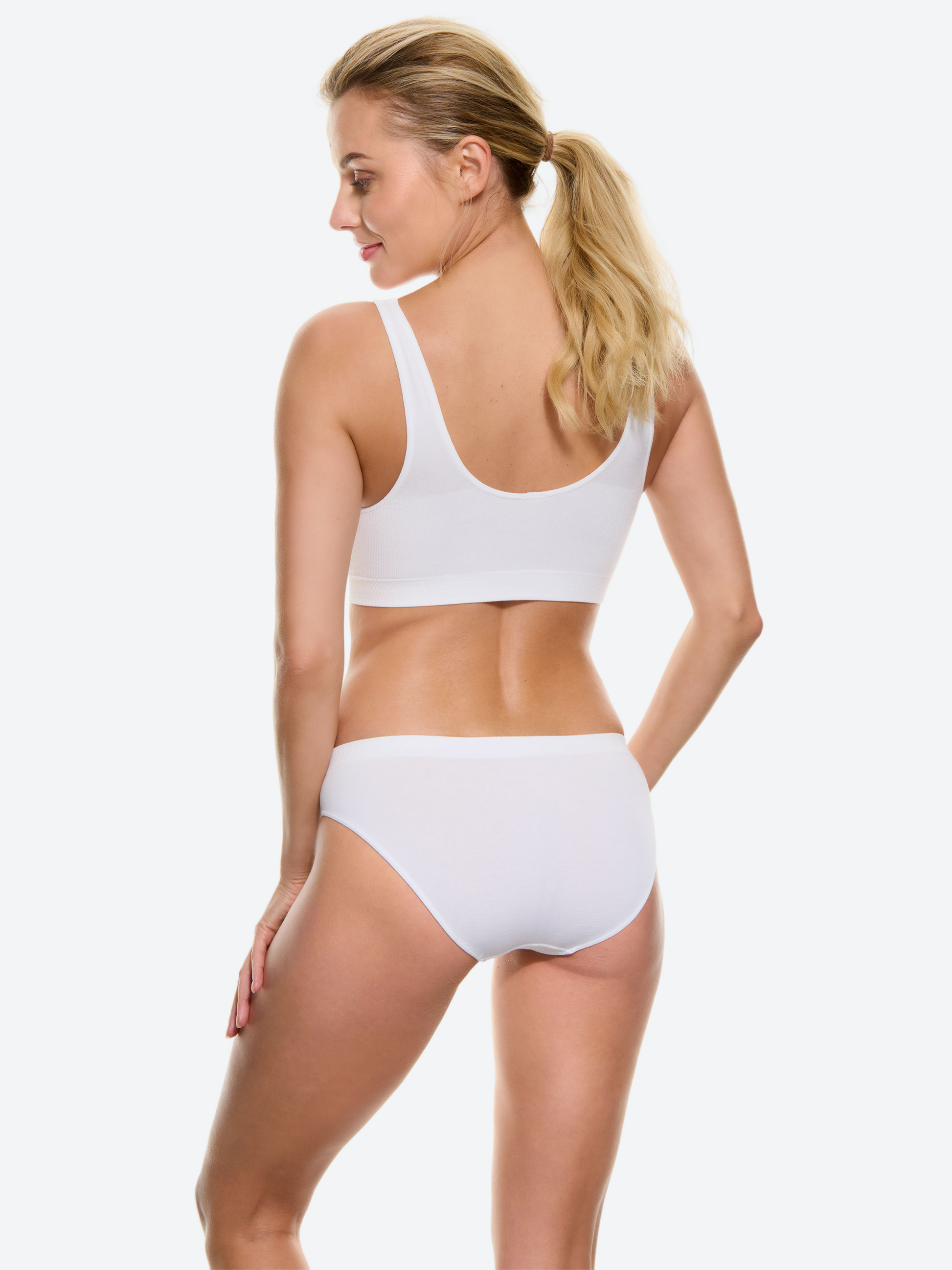 Slip bianco in fibra di bamboo, visto da dietro.