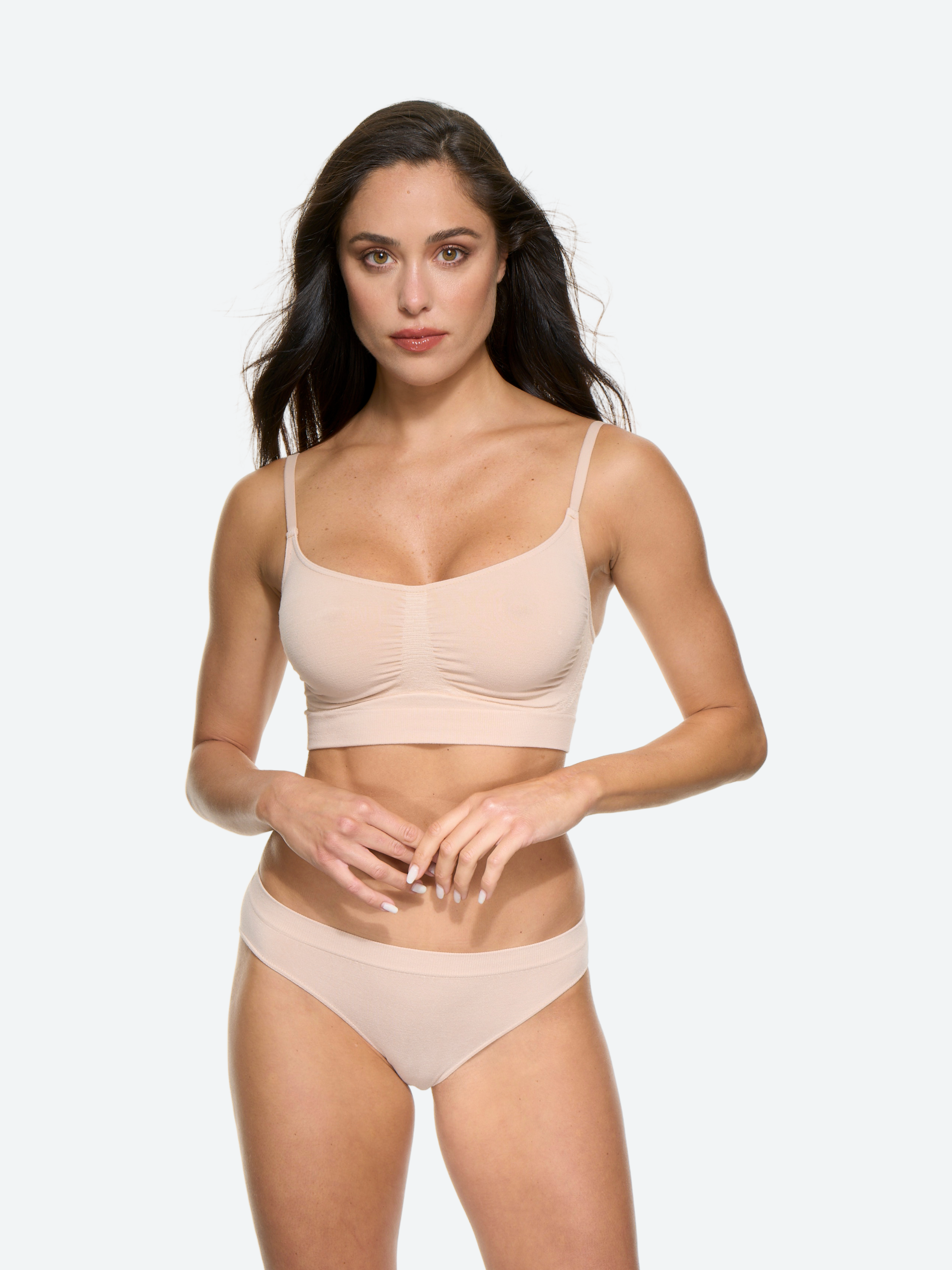 Bralette cipria con spalline regolabili in fibra di bamboo, effetto shape.