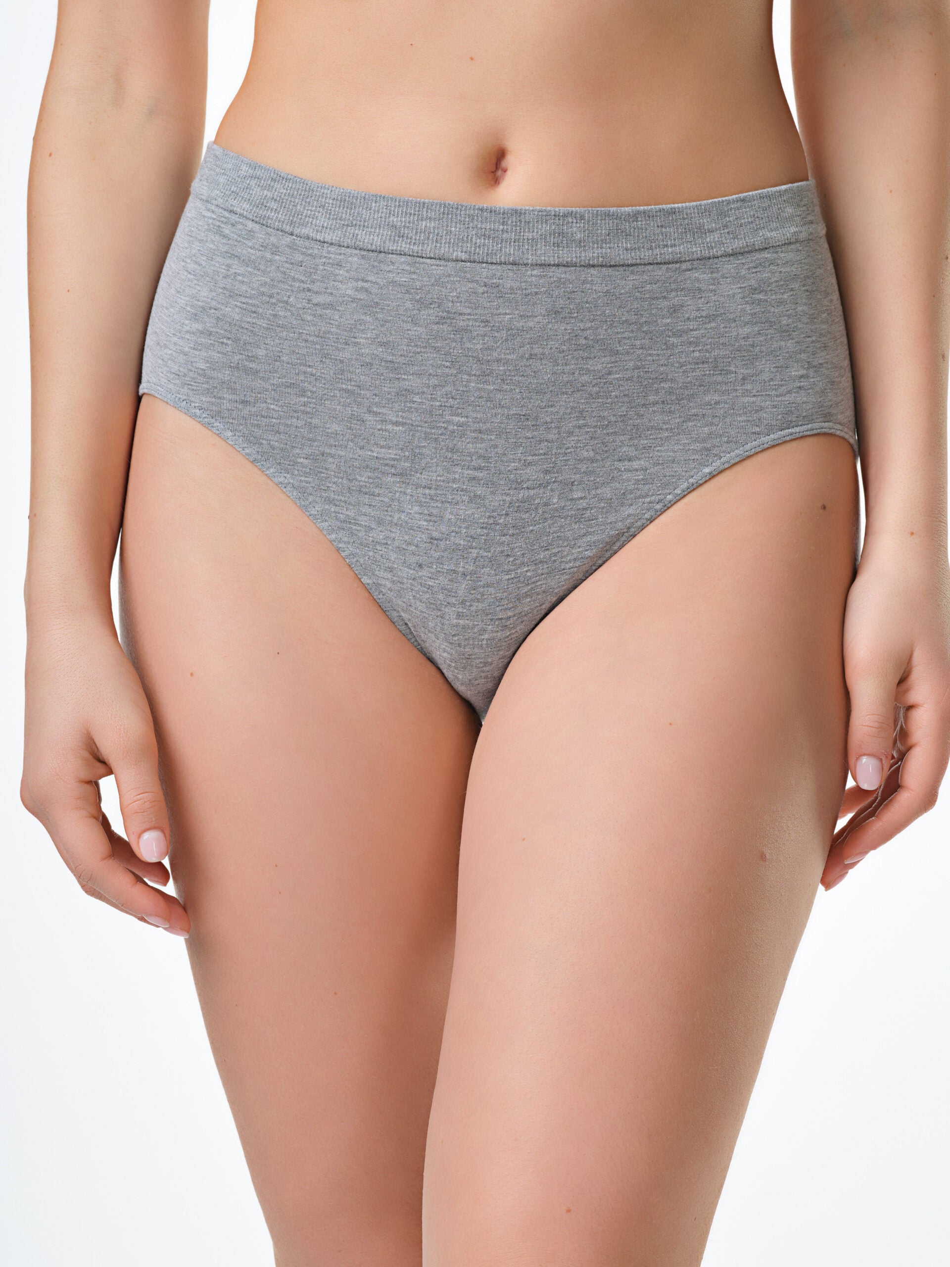 Slip vita alta in fibra di bamboo melange, traspirante e antibatterico.