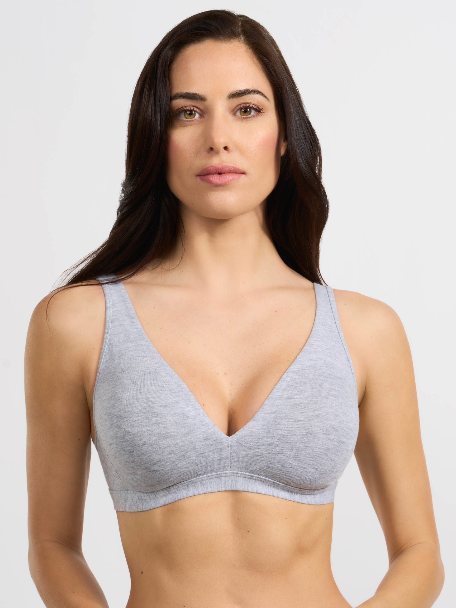 Reggiseno in cotone elasticizzato melange con coppe preformate e spalline larghe.