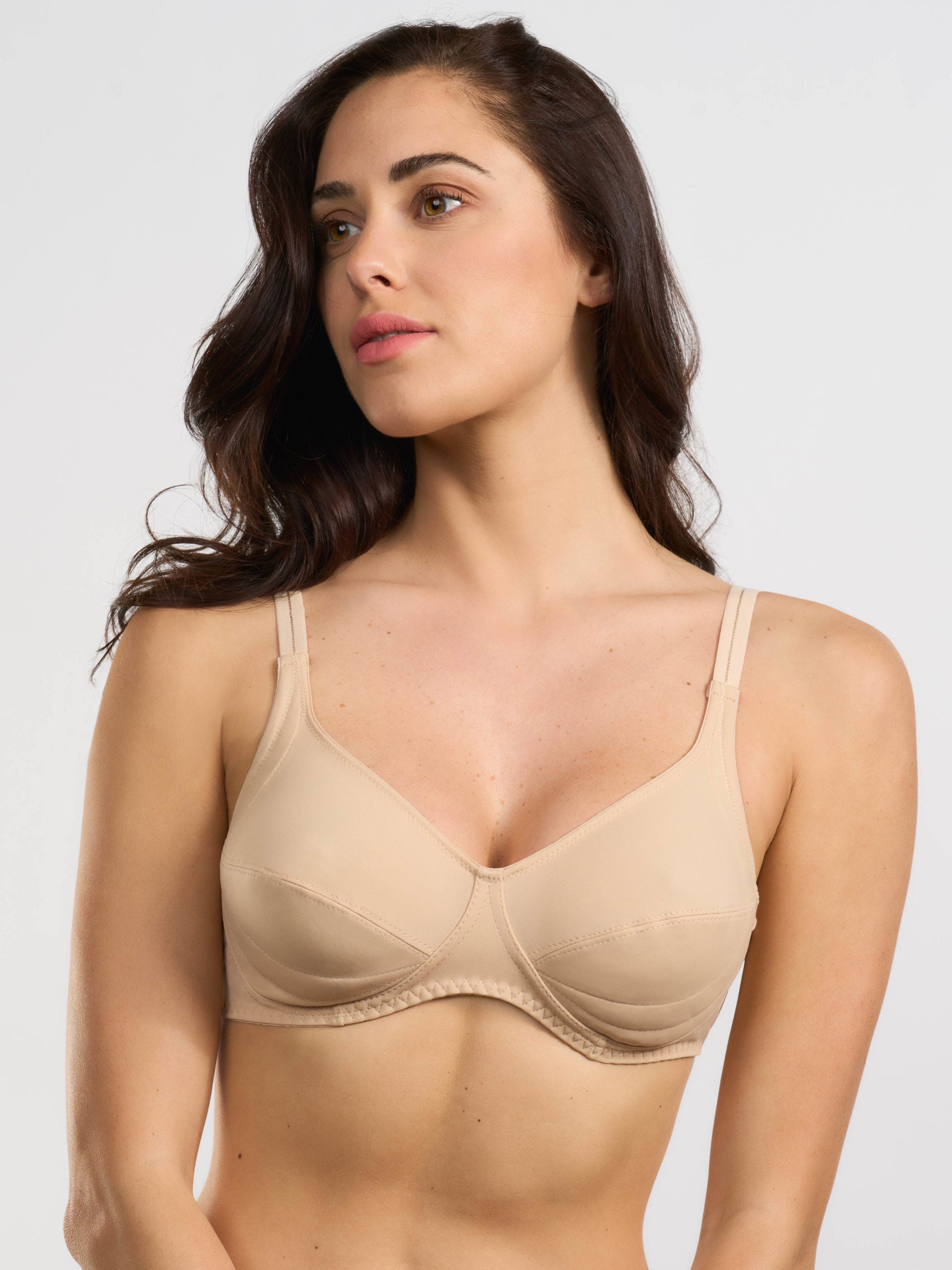 Reggiseno elasticizzato nude con imbottitura laterale, coppa C.