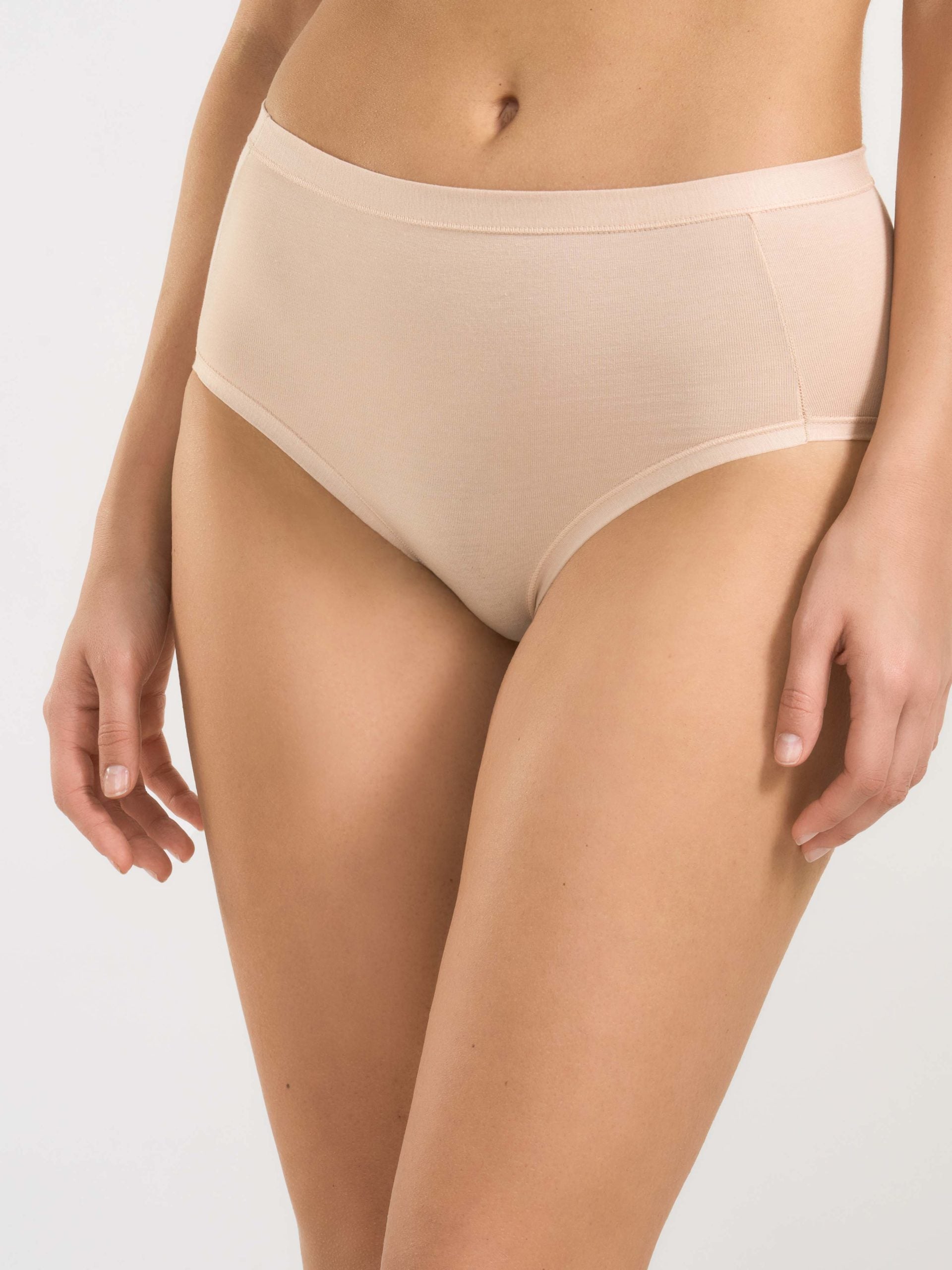 Slip maxi in cotone modal Tencel, colore nudo, a vita alta.