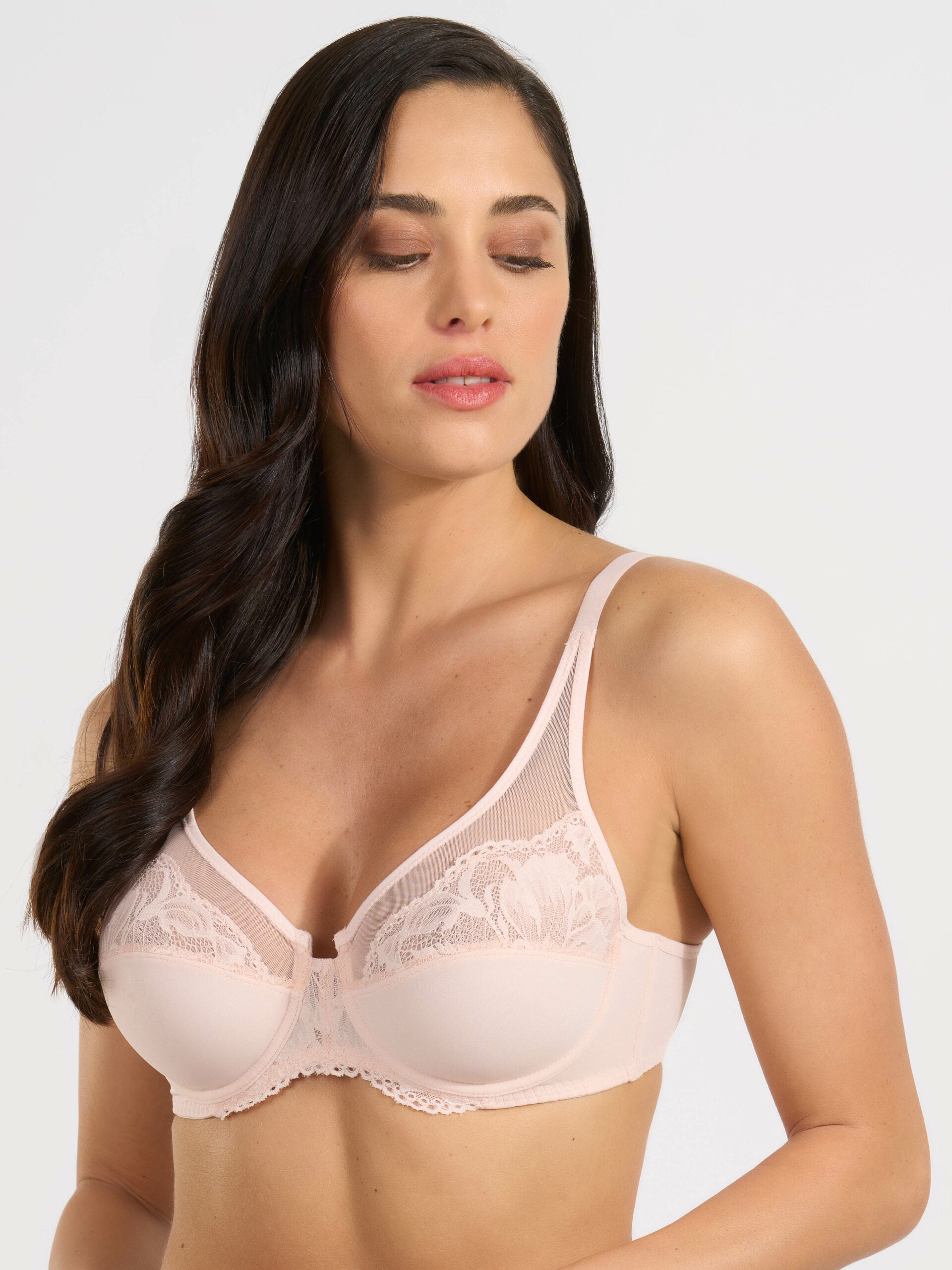 Reggiseno cipria con ferretto, microfibra e pizzo jacquardtronic.