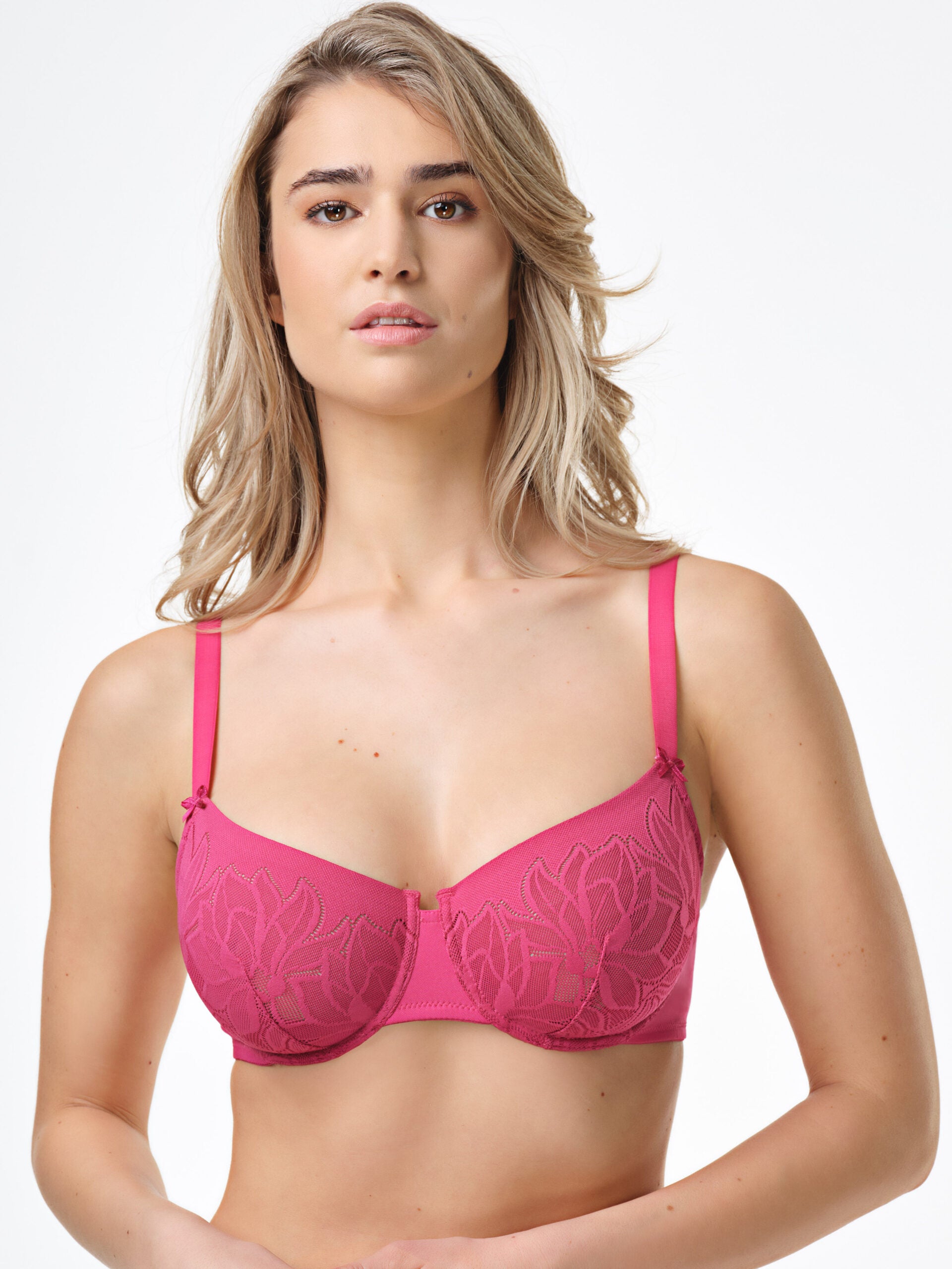 Reggiseno con ferretto, microfibra ciliegia, disegno floreale jacquard.